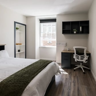 Standard 2 Bed - Image 1