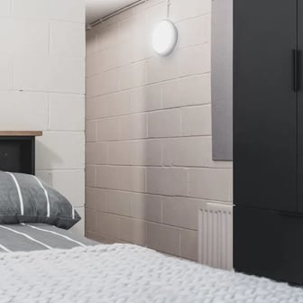 9 Bed En Suite Flat - Image 2
