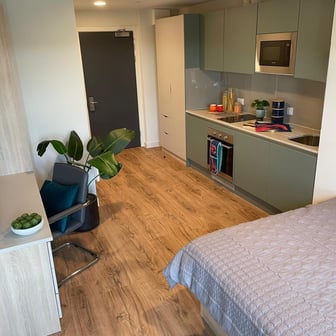 Silver Studio - Image 2