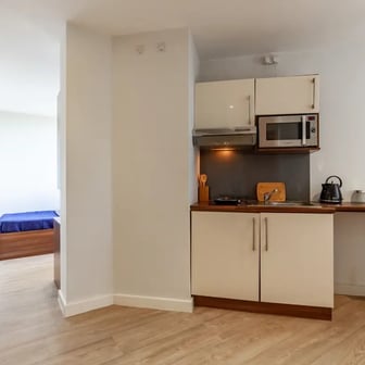 Deluxe Studio - Image 1