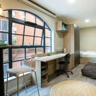 Corner Studio - Image 1