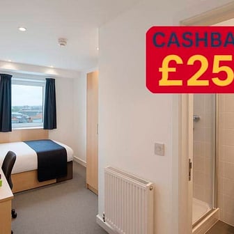 Classic Ensuite - Image 1