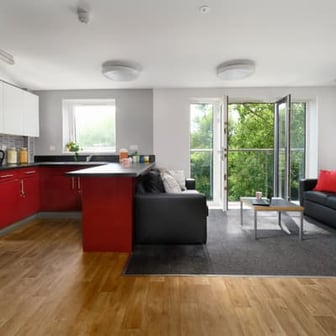 6 Bedroom Apartment – Classic - Image 3
