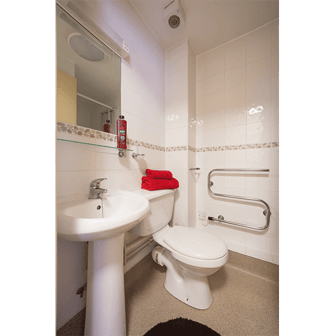 Classic Ensuite - Image 8