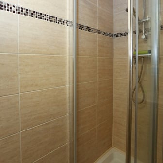 Bronze Non Ensuite - Large - Image 3