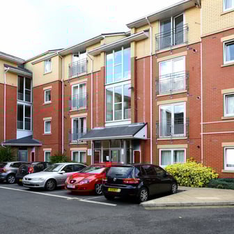 Gold Ensuite - Image 8