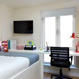 Clifford Accessible Flat