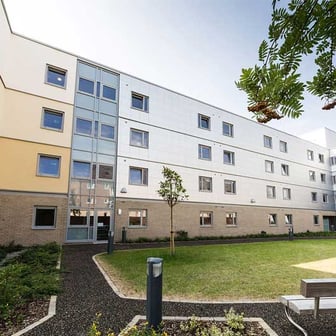 Deluxe Studio - Image 18