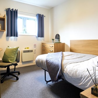 Classic Ensuite - Image 1