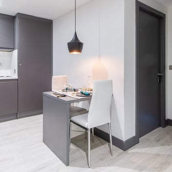 Classic 2 Bed Apartment - Image 2