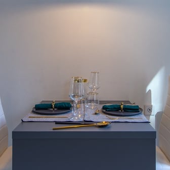 Deluxe 2 Bed Apartment - Image 2