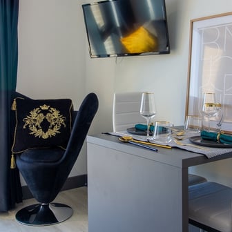 Deluxe Studio Plus - Image 2