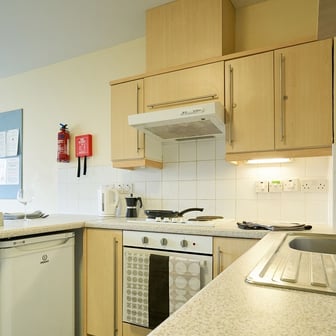 Deluxe Ensuite - Image 6