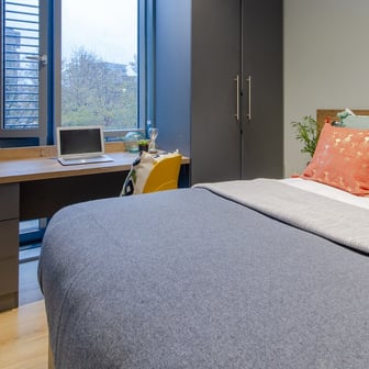 2 Bed Apartment - Image 1