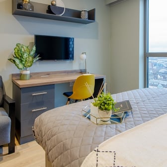 Penthouse 1 Bed Apartment - Image 6