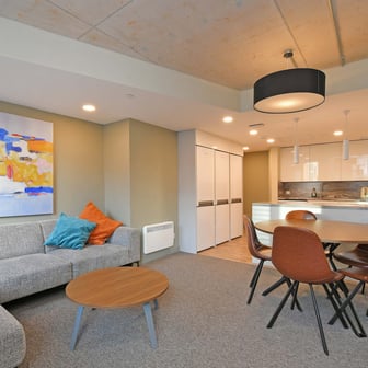 Silver En-suite - Image 14