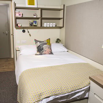 Bronze En-suite - Image 2