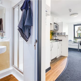 Gold Studio - Image 9