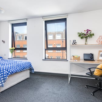 Diamond Studio - Image 1