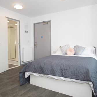 Superior Balcony Studio - Image 2