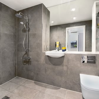 En-suite bathroom