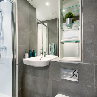 En-suite bathroom with shower