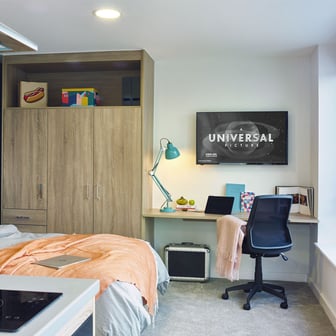 Penthouse Studio - Image 1