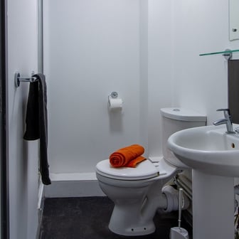 Bronze Ensuite - Image 4