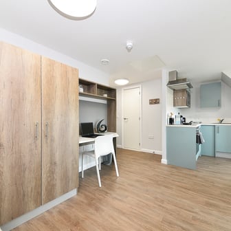 Gold Studio - Image 2