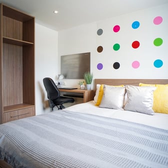 2 Bedroom Apartment - Image 3