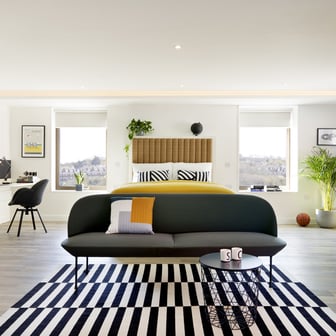 Mortimer Deluxe Studio