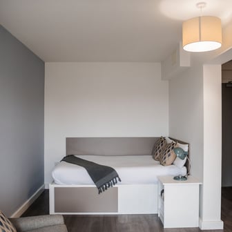 Premium Studio - Image 1