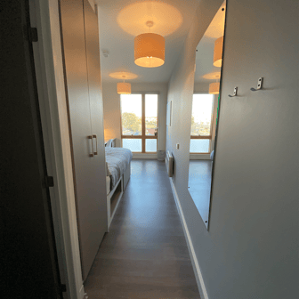 Premier Ensuite - Image 5