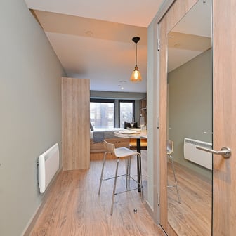 Deluxe Studio - Image 4