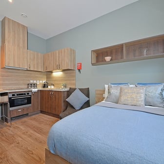 Premium Studio - Image 1