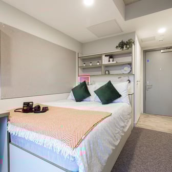 Platinum En-suite - Image 7