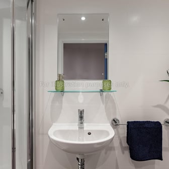 Penthouse 2 Bed Apartment - Image 5