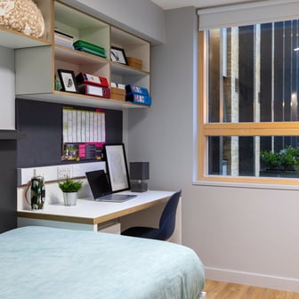 Deluxe En Suite - Image 2