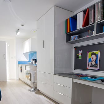 Studio Club - Image 2