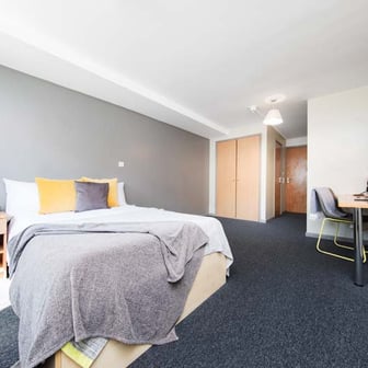 Premium Plus Ensuite - Image 1