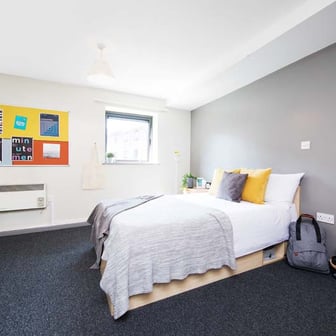 Premium Plus Ensuite - Image 2