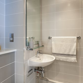 Standard Ensuite Plus - Image 7