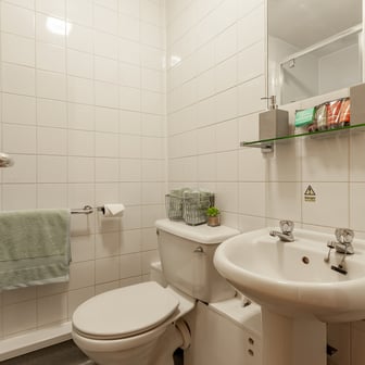 Platinum Ensuite - Image 7