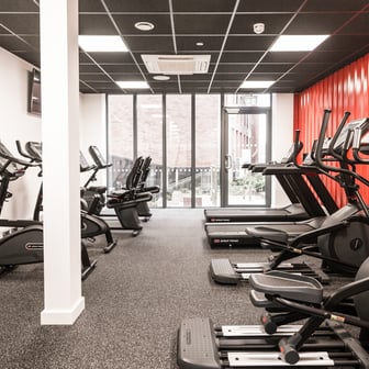 Silver En-suite (Mid Floor) - Image 11