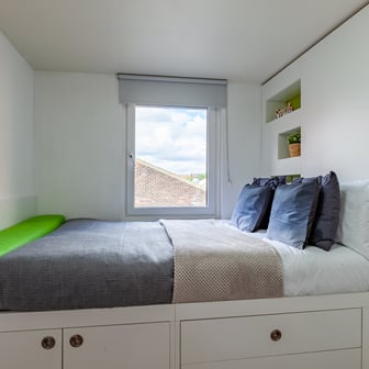 Ensuite First Floor - Image 5