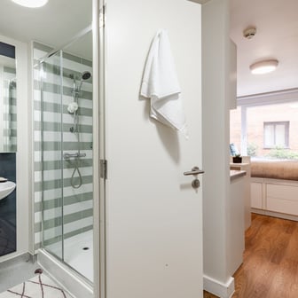 Studio Plus Ground Floor - Image 6