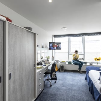 Platinum Plus studio