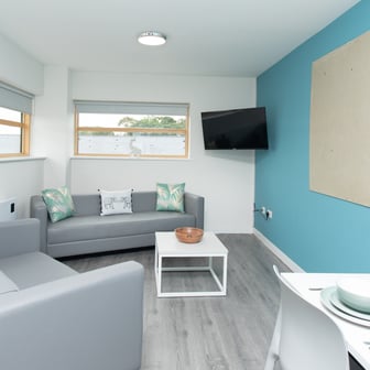 Deluxe Ensuite - Image 10