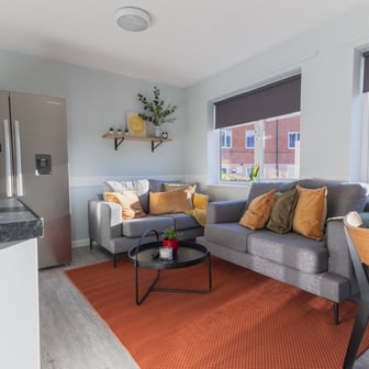 Silver En-suite - Image 3