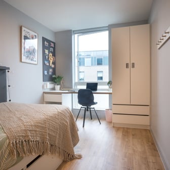 Platinum En Suite - Image 1